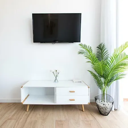 Endless Summer: Fresh Style And Sea Views Apartament Candelaria